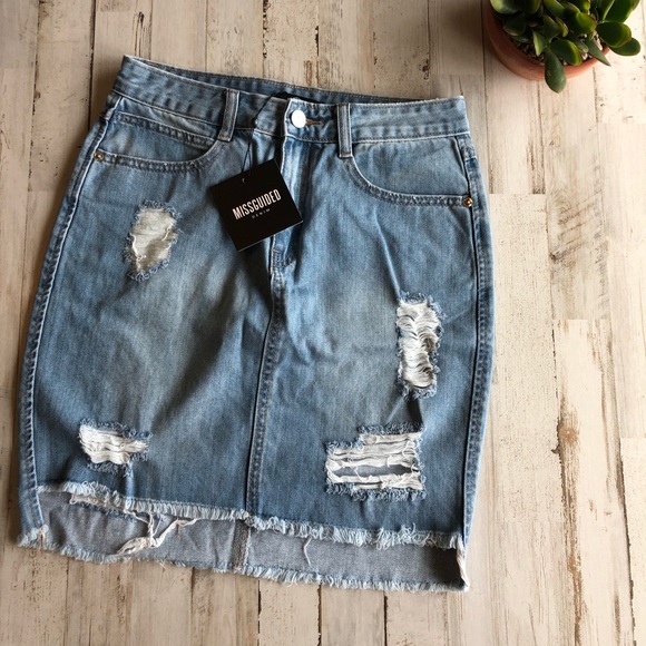 Missguided Dresses & Skirts - NWT distressed jean skirt, broken zipper